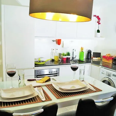 Amazing Central Apt 아파트 인스브루크